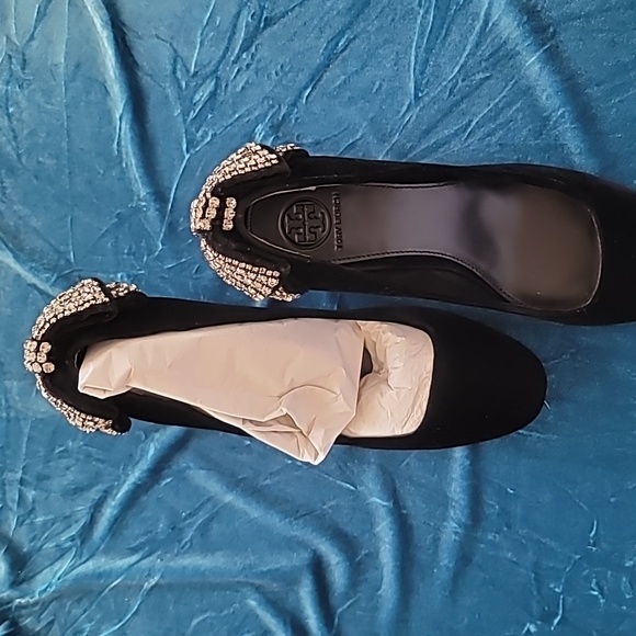 NIB Tory Burch velvet Josephine pumps - Picture 3 of 8